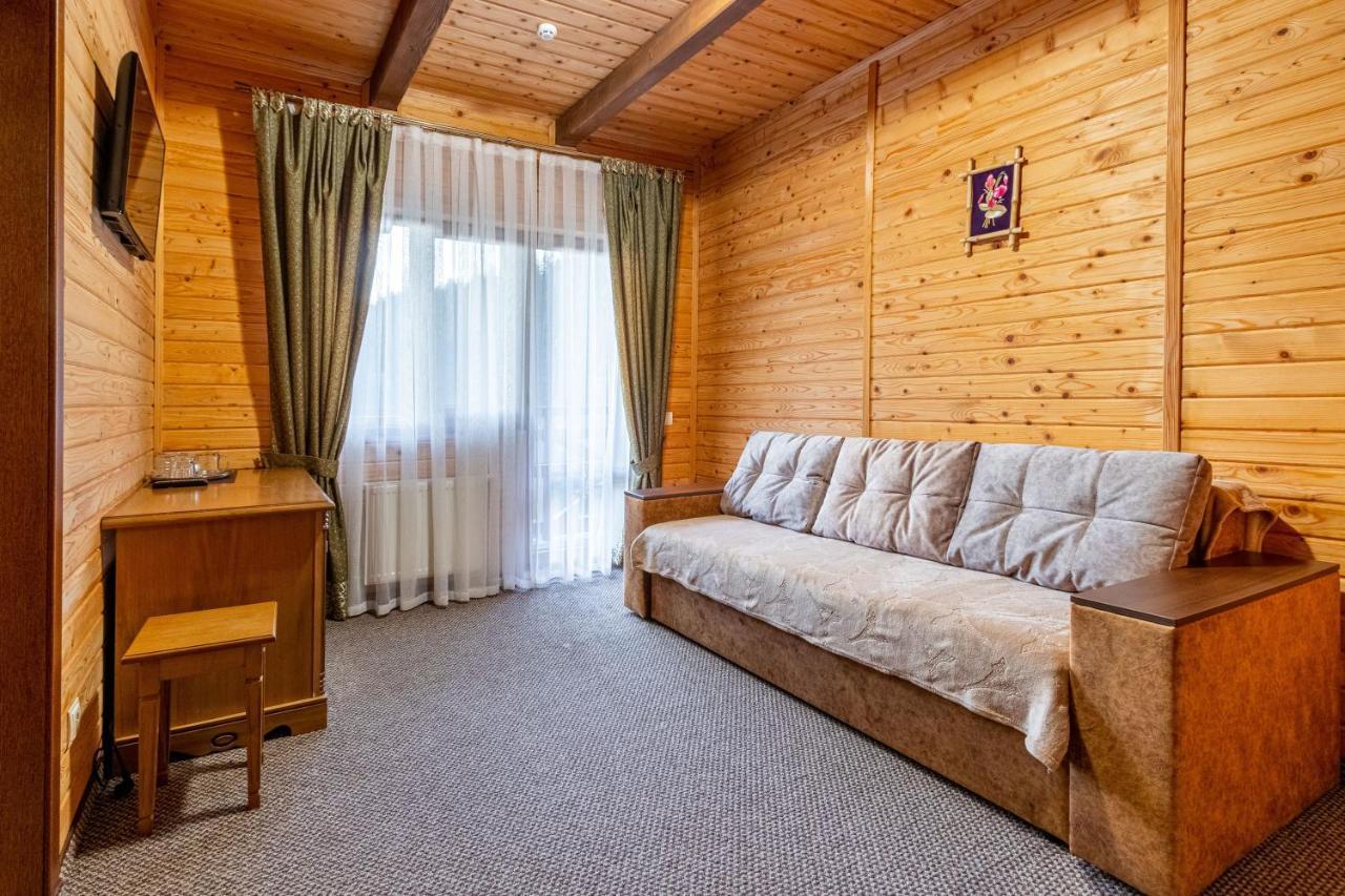 Arnika Hotel Boekovel Buitenkant foto