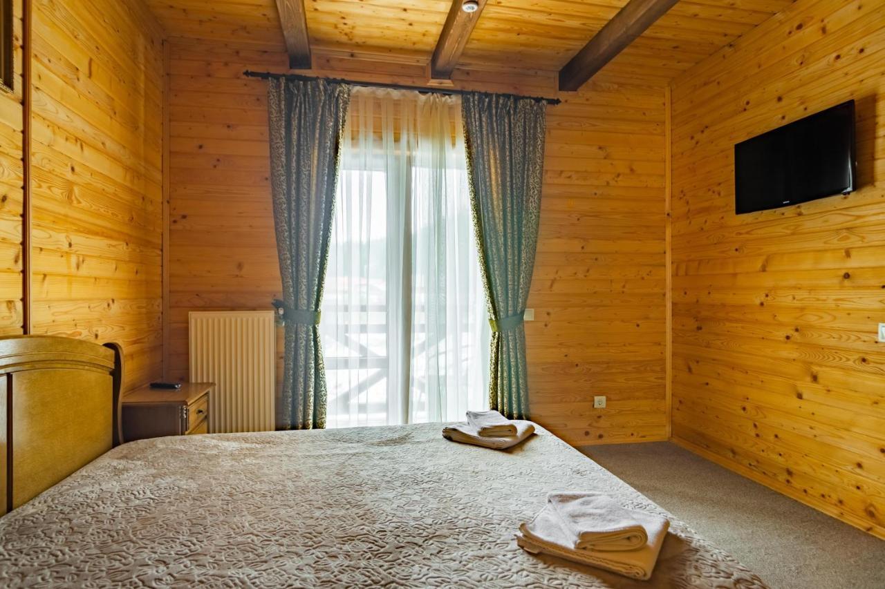 Arnika Hotel Boekovel Buitenkant foto