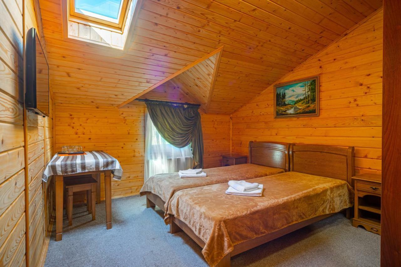 Arnika Hotel Boekovel Buitenkant foto